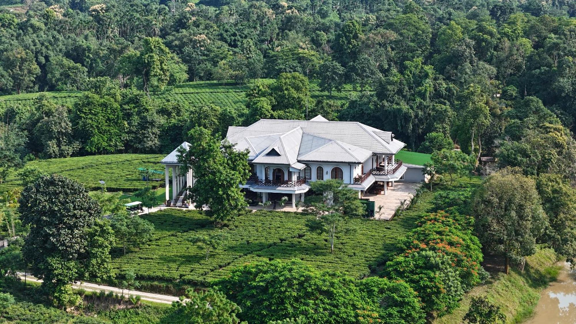 Vaani Greens Wildlife Resort, Kaziranga Kuthari Extérieur photo
