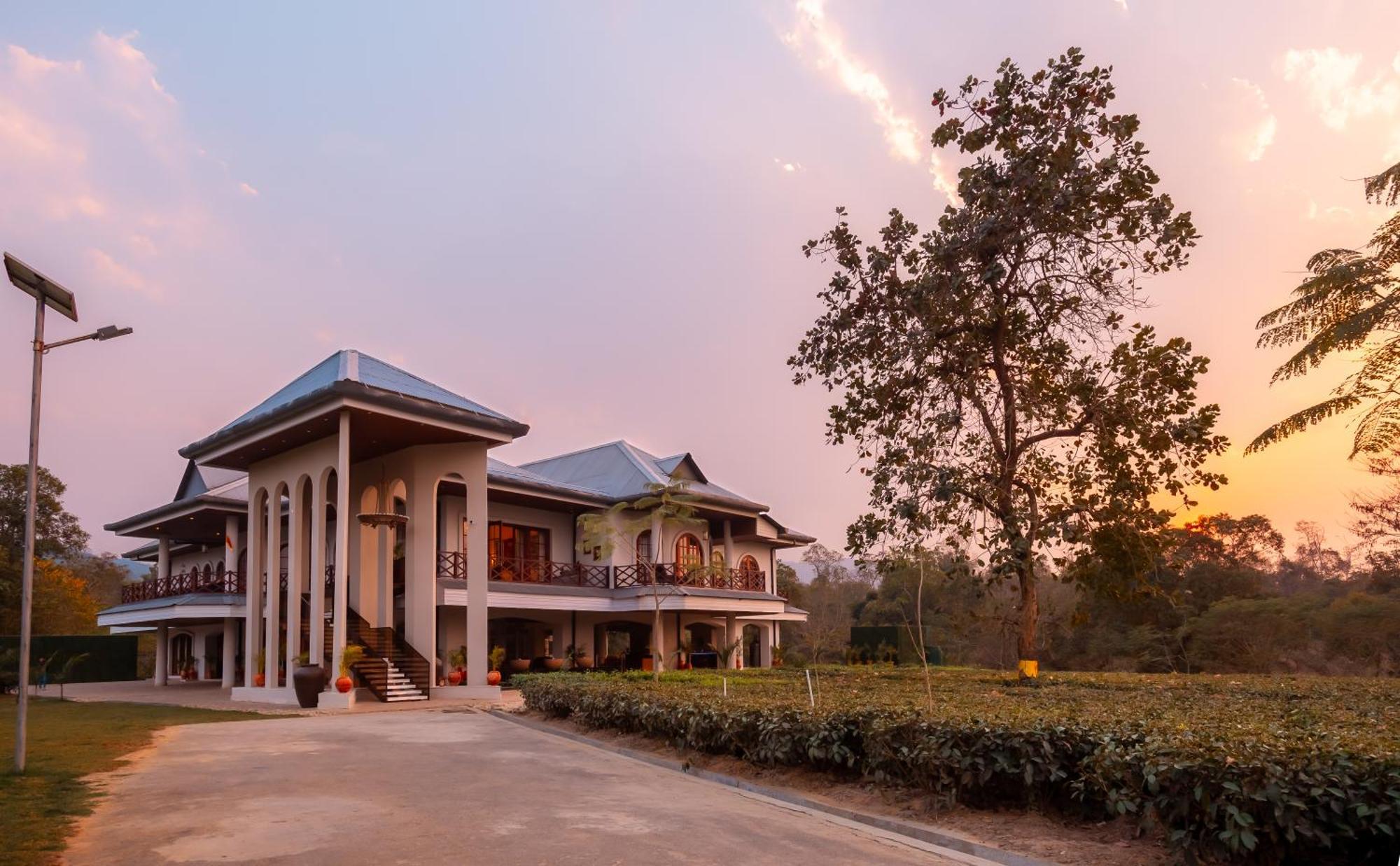 Vaani Greens Wildlife Resort, Kaziranga Kuthari Extérieur photo