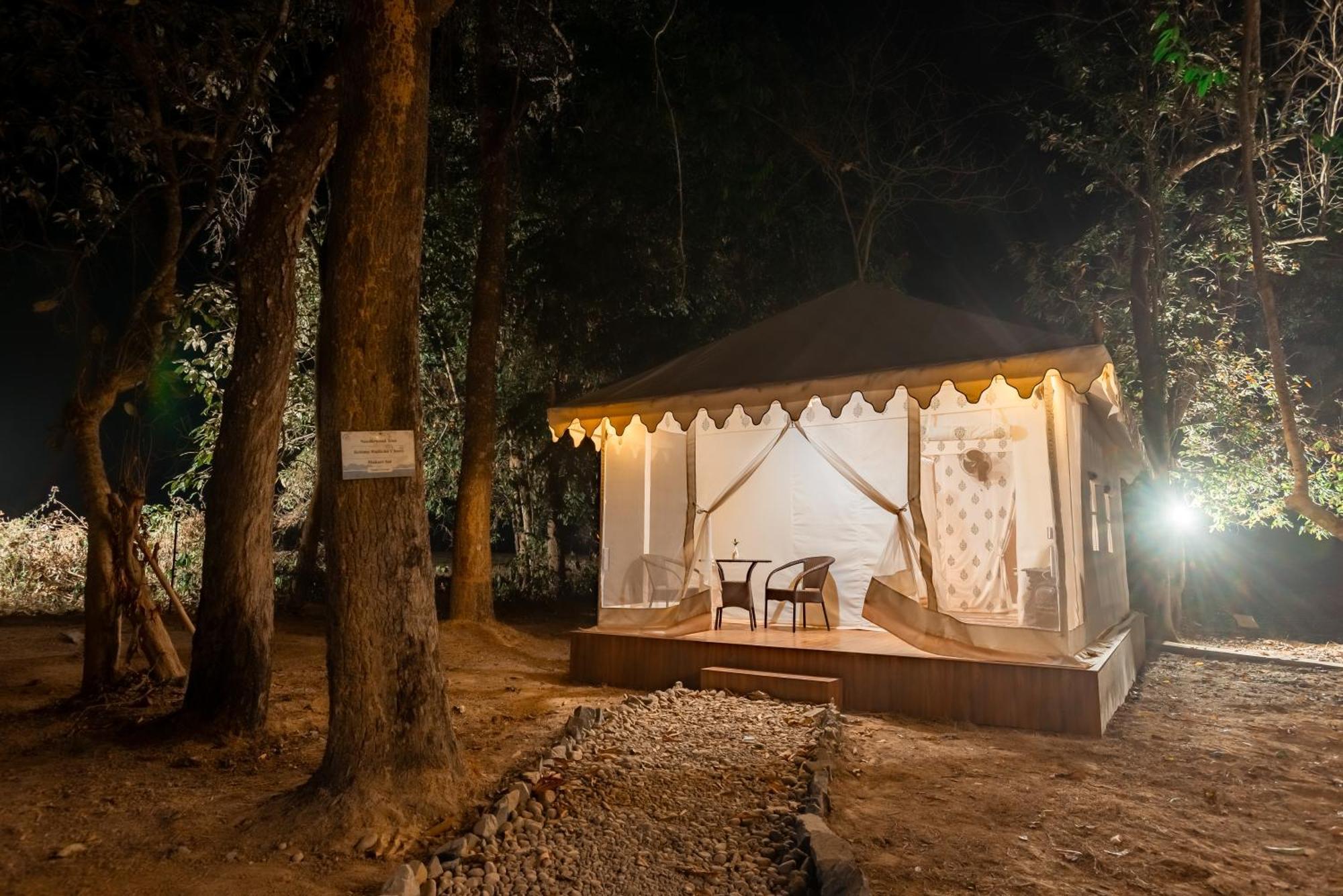 Vaani Greens Wildlife Resort, Kaziranga Kuthari Chambre photo
